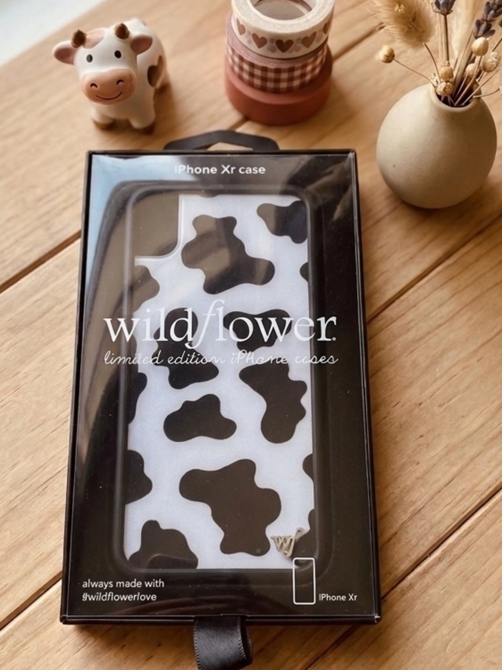 Wildflower "Moo Moo" Cow Print iPhone XR Case NWT Limited Edition NWT
